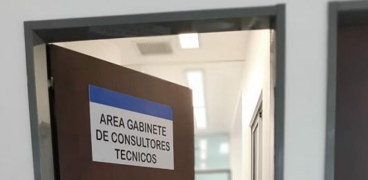Clase virtual del Gabinete de Consultores Técnicos de la Defensa para alumnos de Psicología de la UCASAL